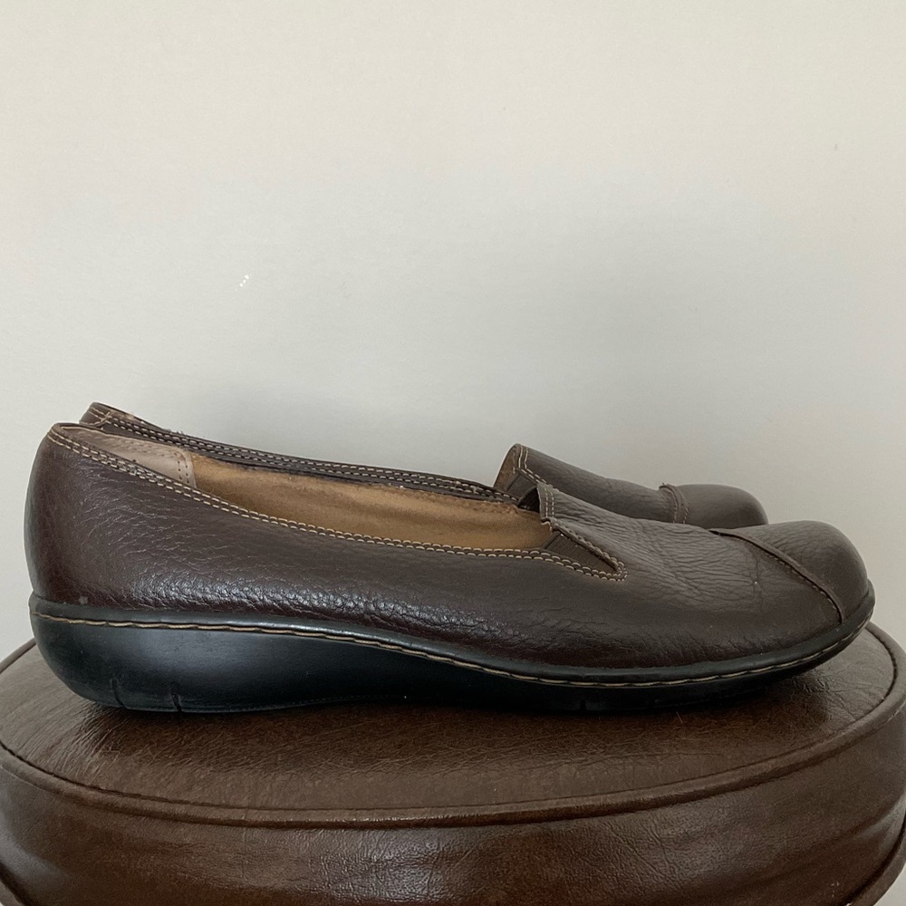 Clarks Cora Meadow Chocolate Brown Pebbled Leather Slip On Loafer Size 7.5